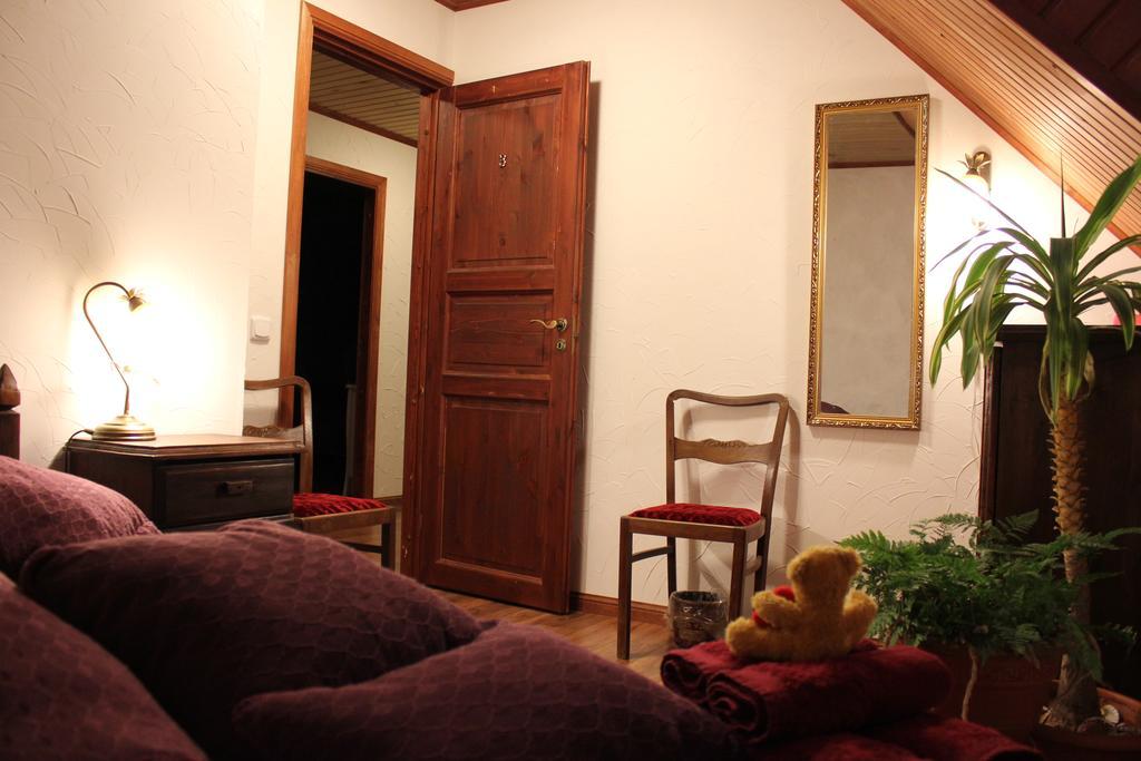 Krapi Guesthouse Treimani Pokój zdjęcie