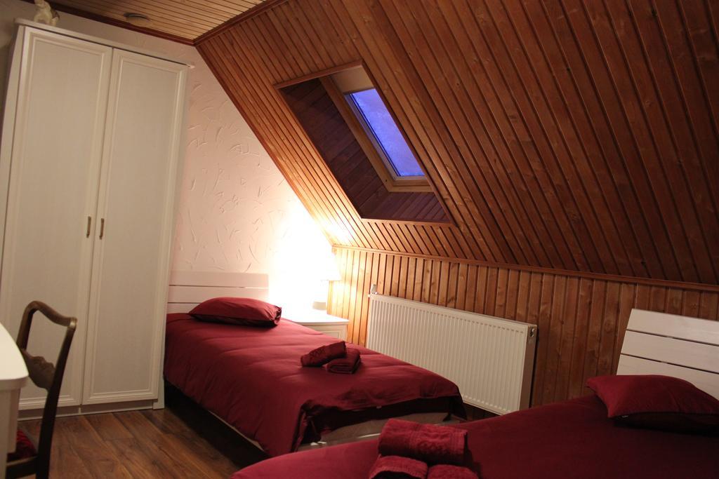 Krapi Guesthouse Treimani Pokój zdjęcie