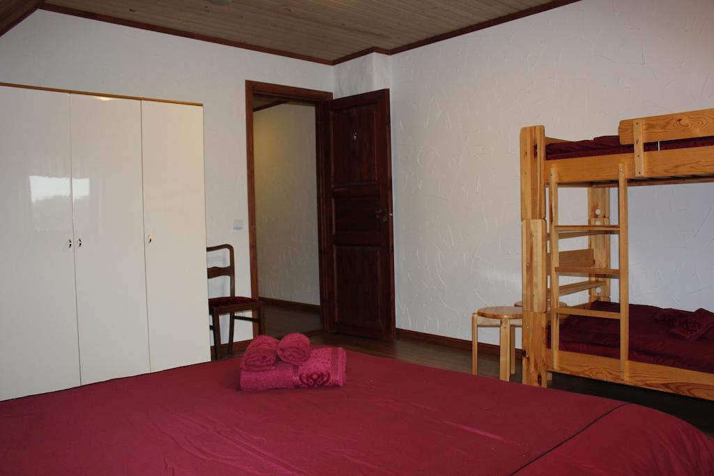 Krapi Guesthouse Treimani Pokój zdjęcie
