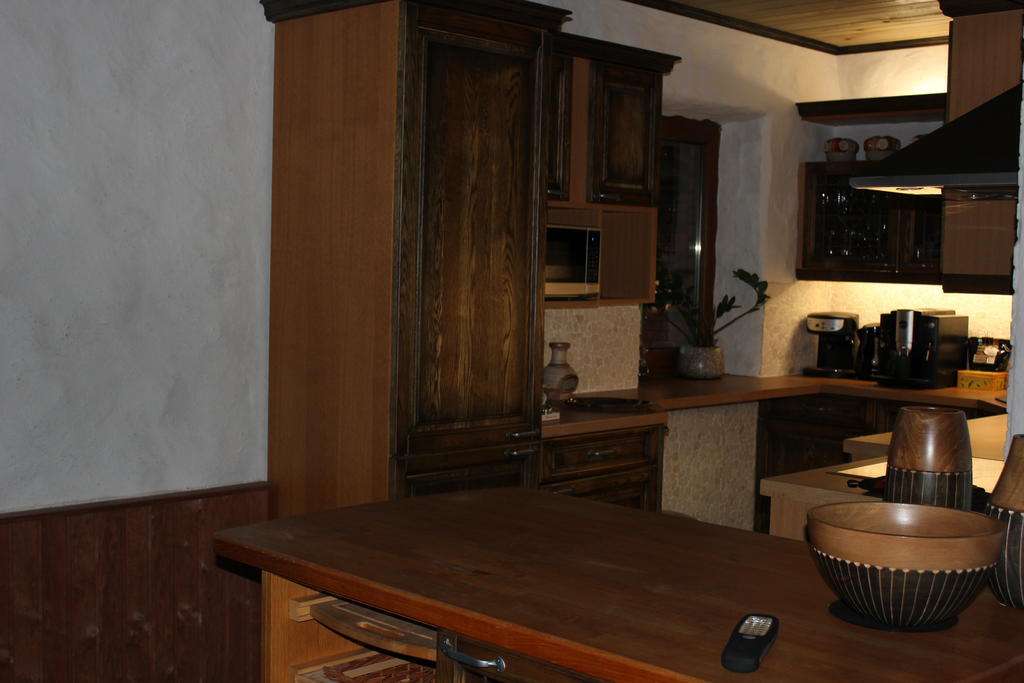 Krapi Guesthouse Treimani Pokój zdjęcie