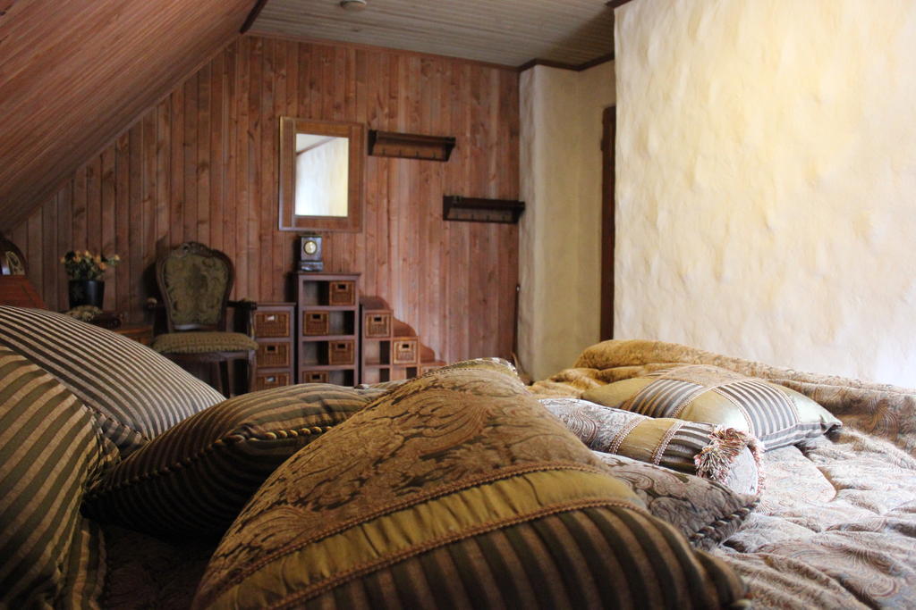 Krapi Guesthouse Treimani Pokój zdjęcie