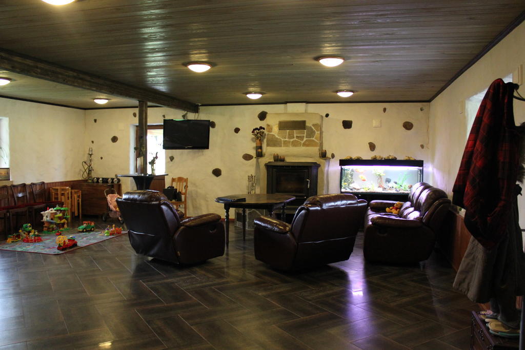 Krapi Guesthouse Treimani Pokój zdjęcie